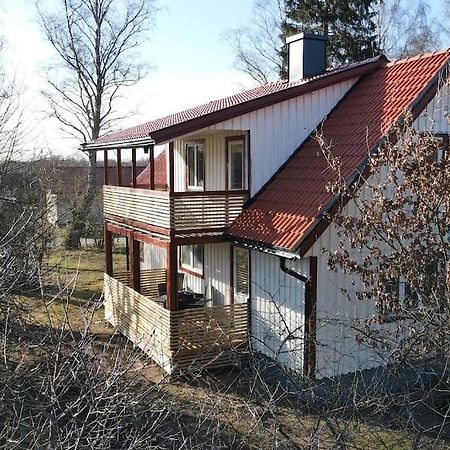 Lantlig Villa I Ljungbyhed Екстериор снимка