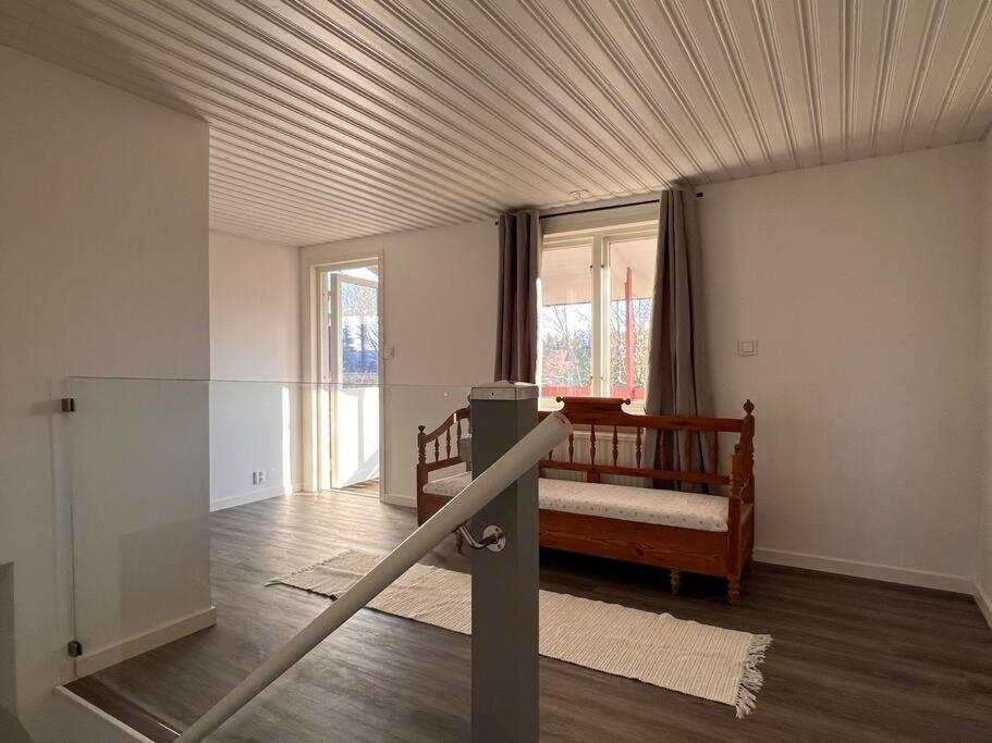 Lantlig Villa I Ljungbyhed Екстериор снимка