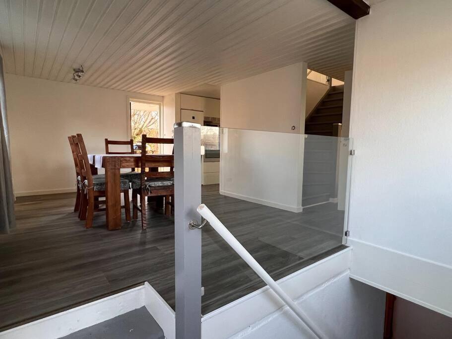 Lantlig Villa I Ljungbyhed Екстериор снимка