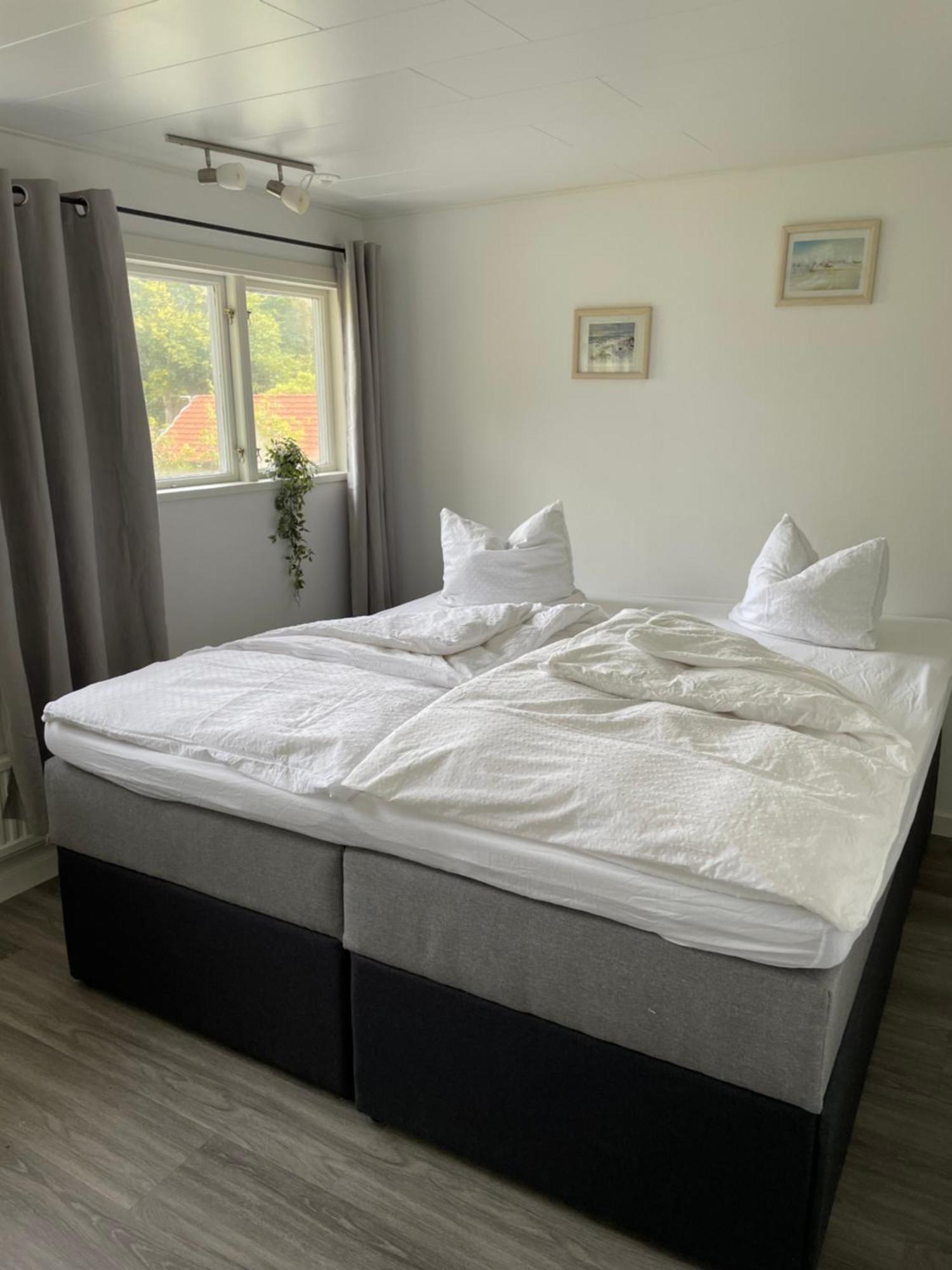 Lantlig Villa I Ljungbyhed Екстериор снимка
